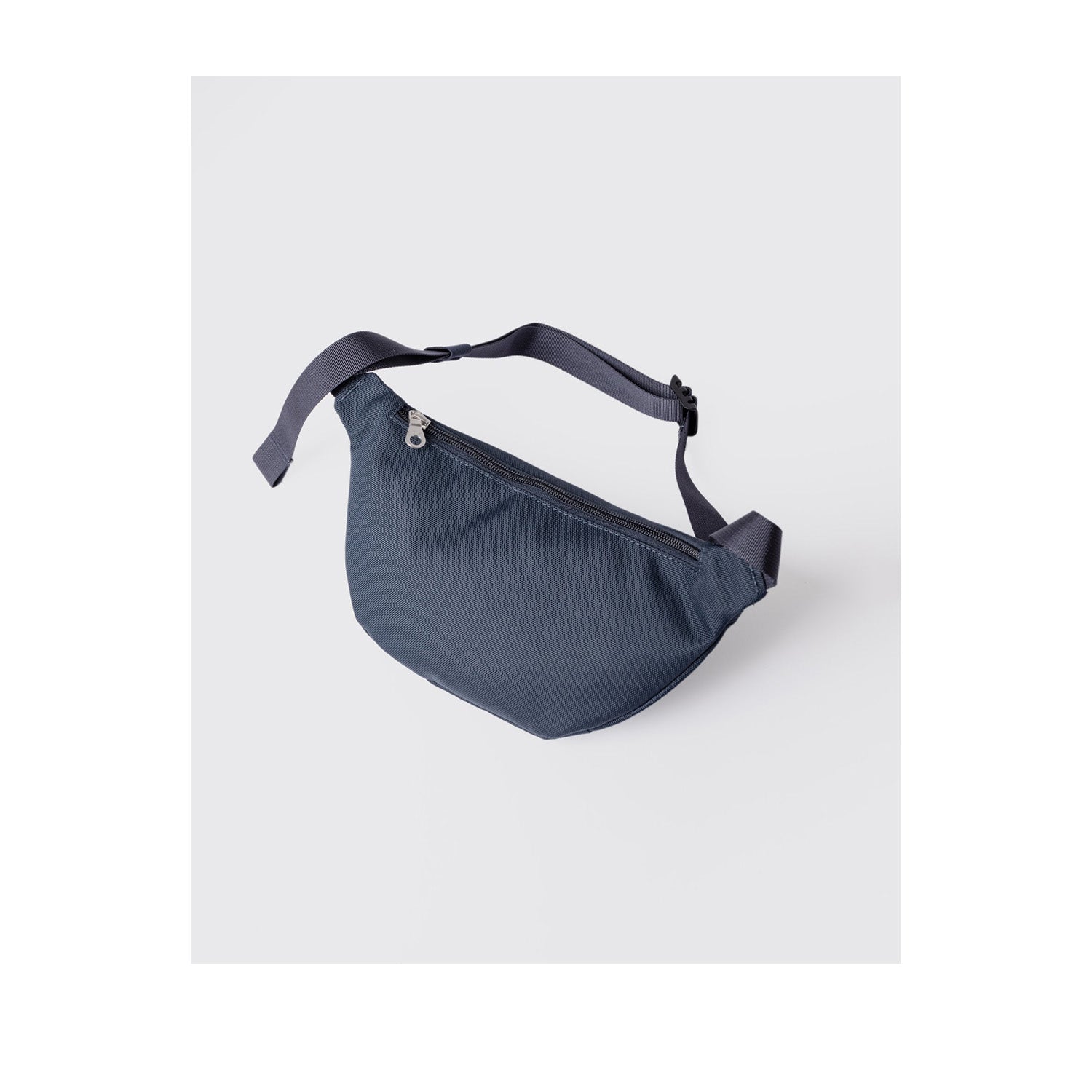 Sandqvist Ground Crossbody Bag in Navy