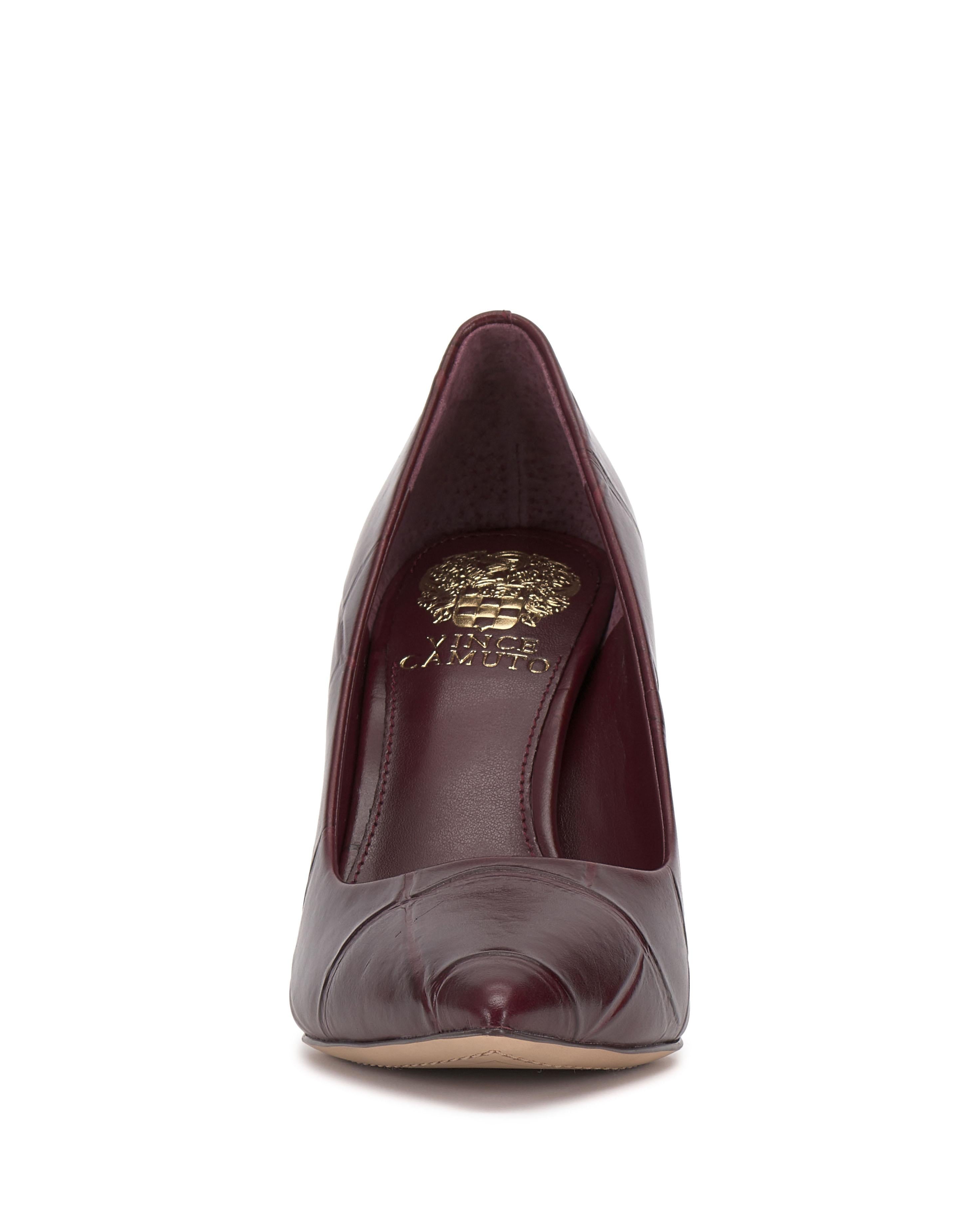 Vince Camuto Women's Savilla Burgundy M