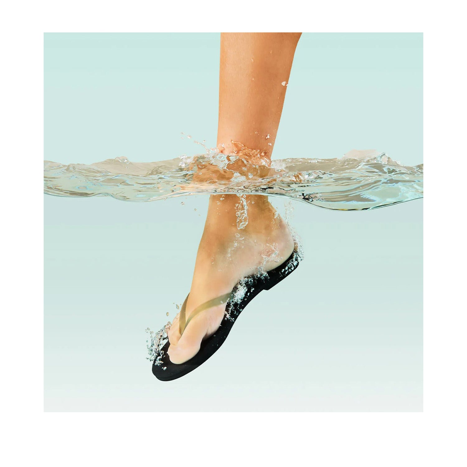 TKEES Women's Aqua in Onyx