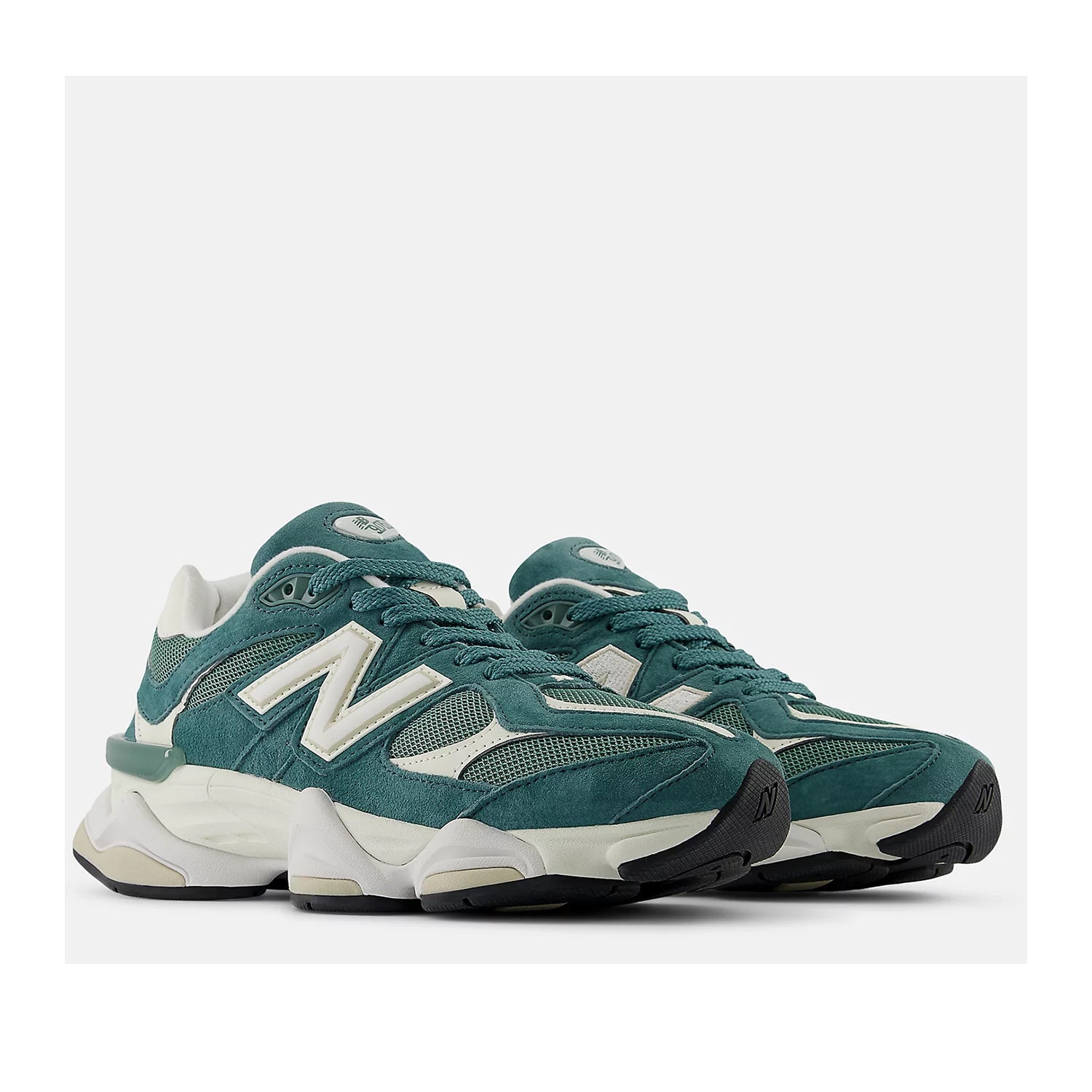 New Balance Unisex 9060 in New Spruce