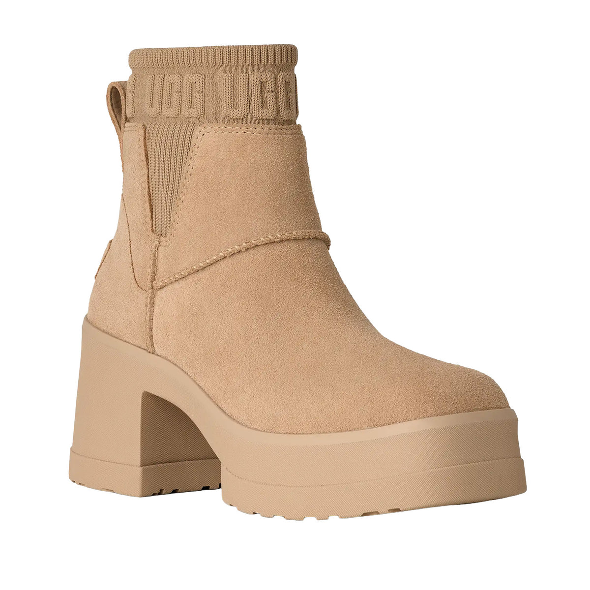 UGG Women's Moxy Chelsea in Sand