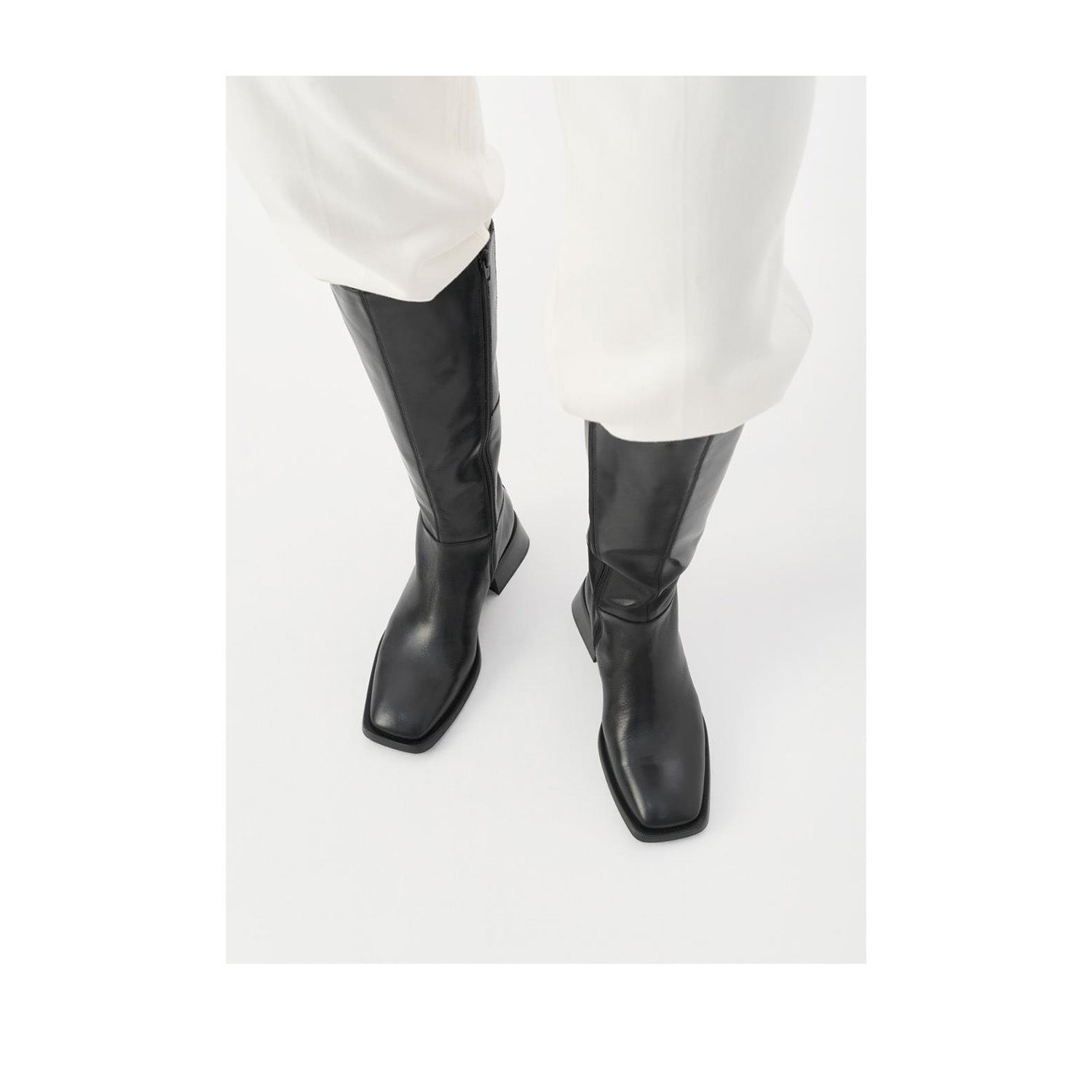 Vagabond Women's Blanca Wide Calf in Black