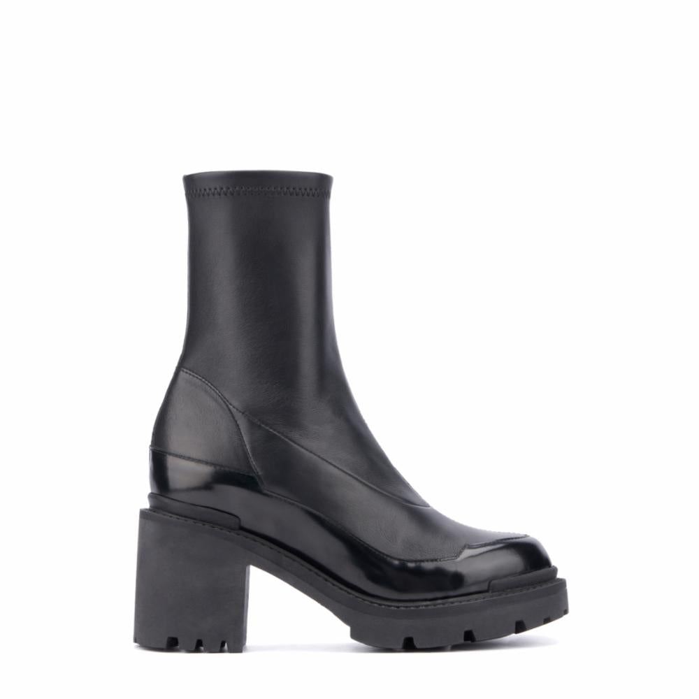 Aquatalia  Footwear Women's Vanna Black M