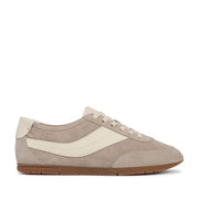 Vince. Women's La Runner-W in Sandstorm/Moonlight