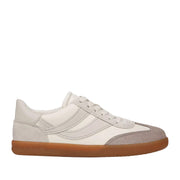Vince. Women's Oasis in White Foam/Horchata/Hazelstone