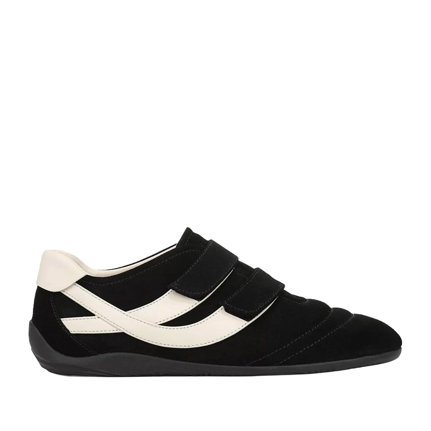 Vince. Women's Sonic Trainer in Black/Flax