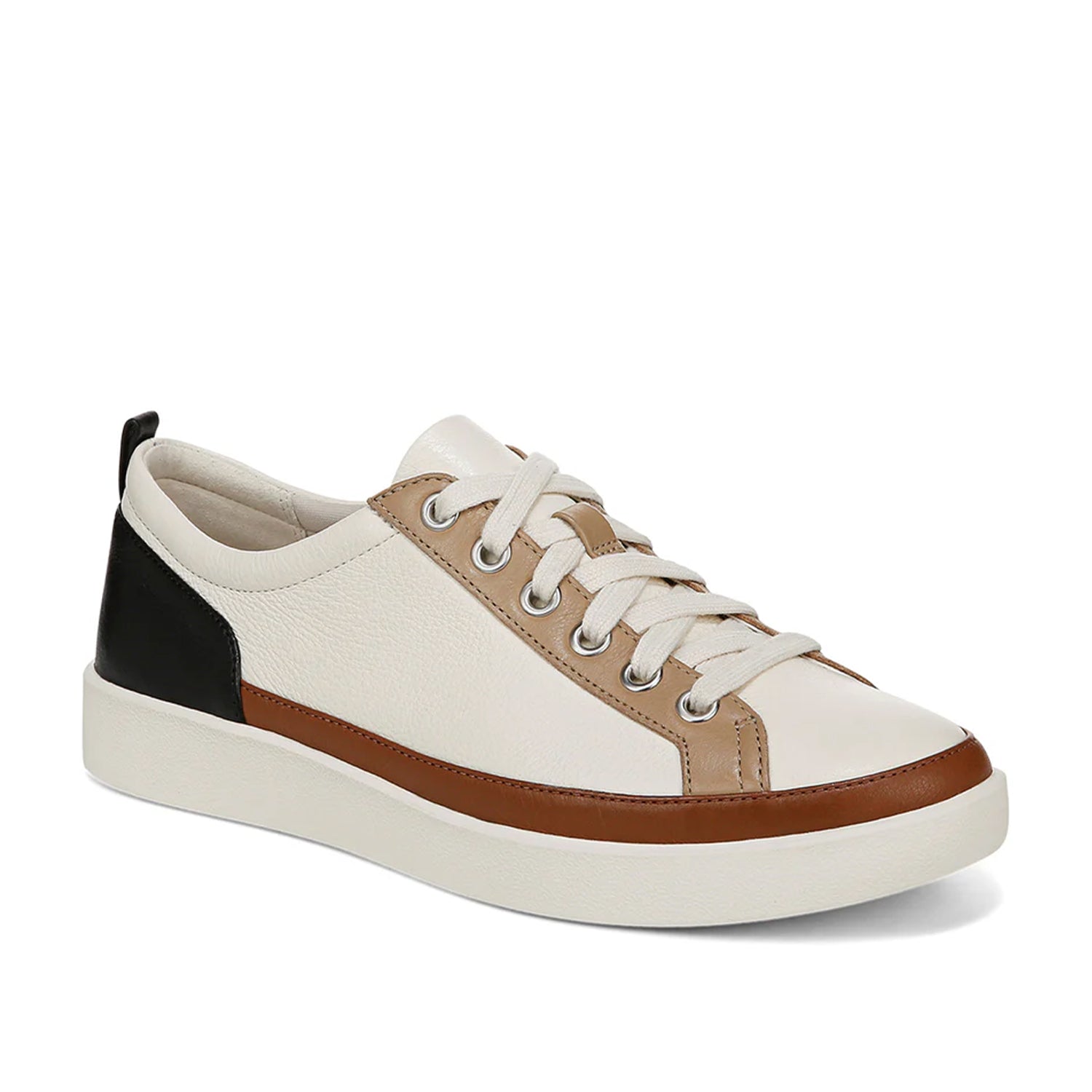 Vionic Women's Essence Winny in Ivory/Black