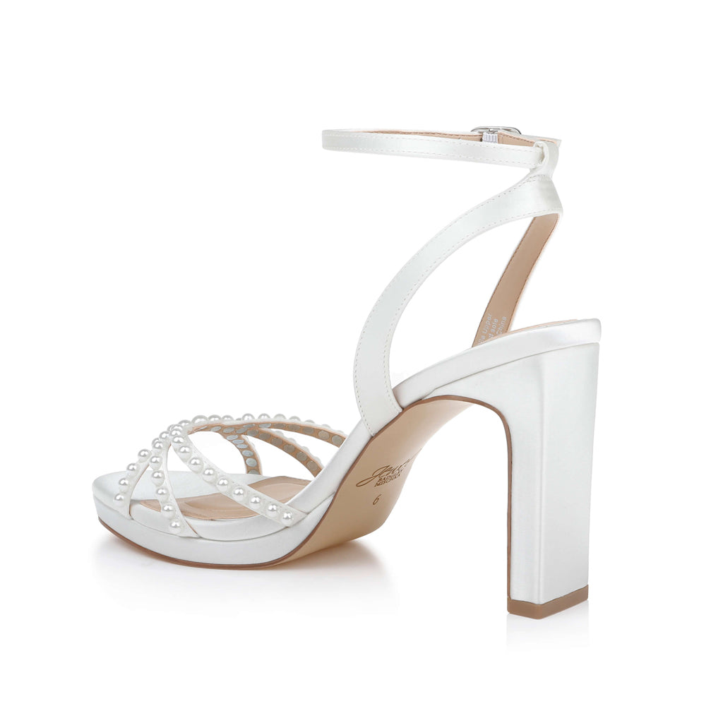 Jewel Badgley Mischka Women's Iona in Ivory