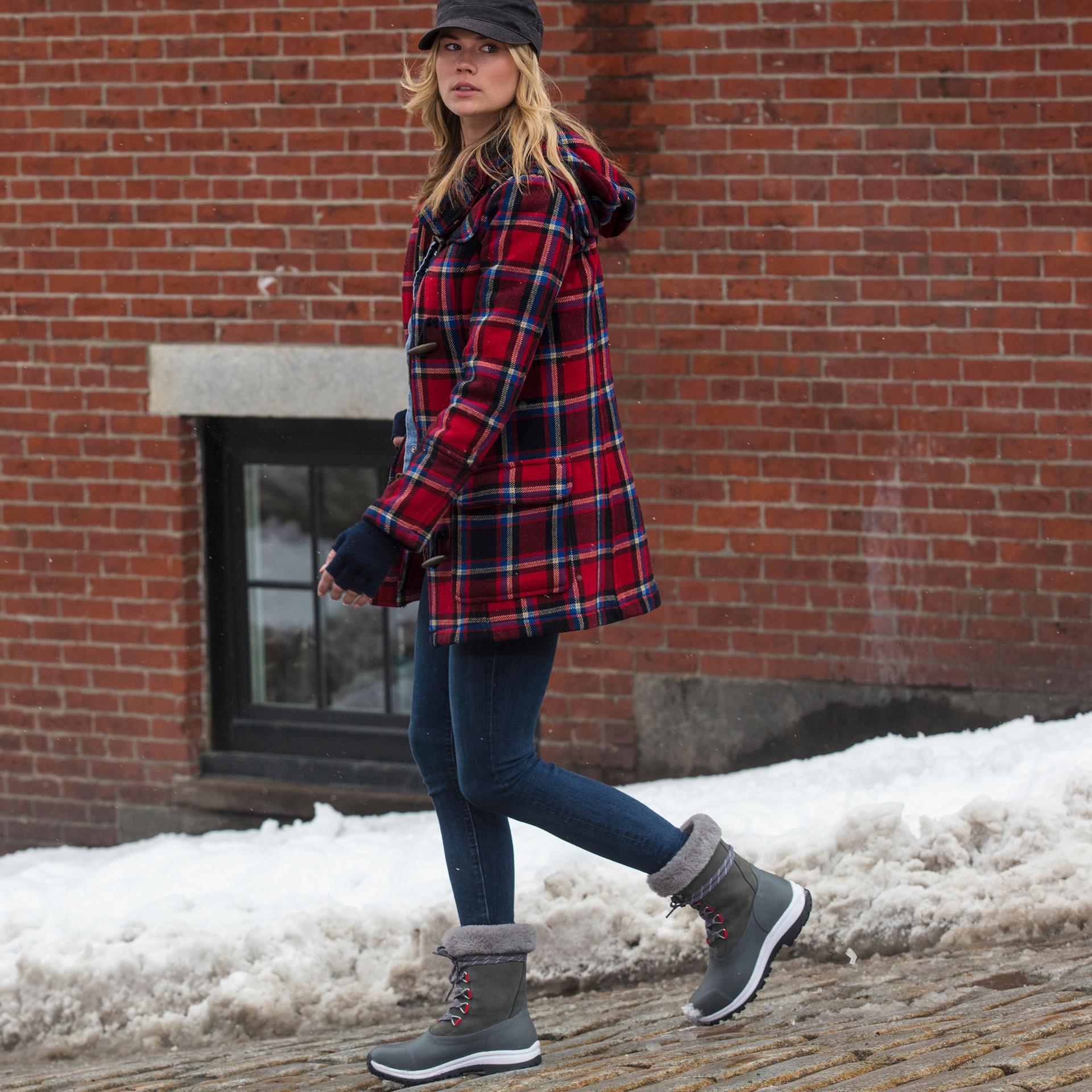 Muck Footwear  Women's Arctic Apres Lace Vibram Arctic Grip Mid Arctic Ice Grey M