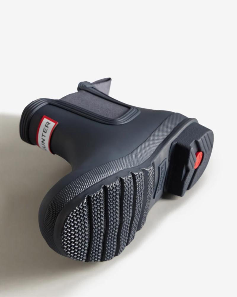 Hunter  Women's S Original Chelsea Boot Blue M