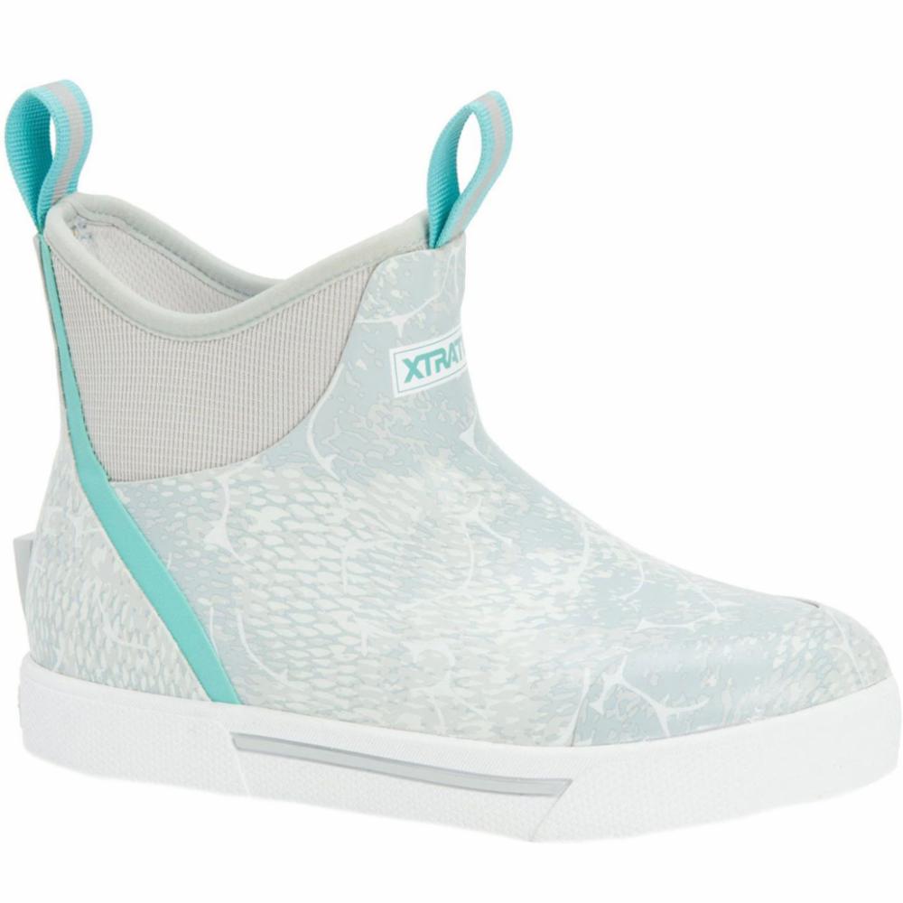Xtratuf Women's S Wheelhouse 6 Ankle Deck Boot Wheelhouse Blue M