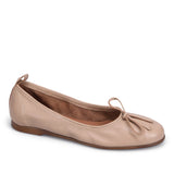 Bueno Women's Allison in Taupe