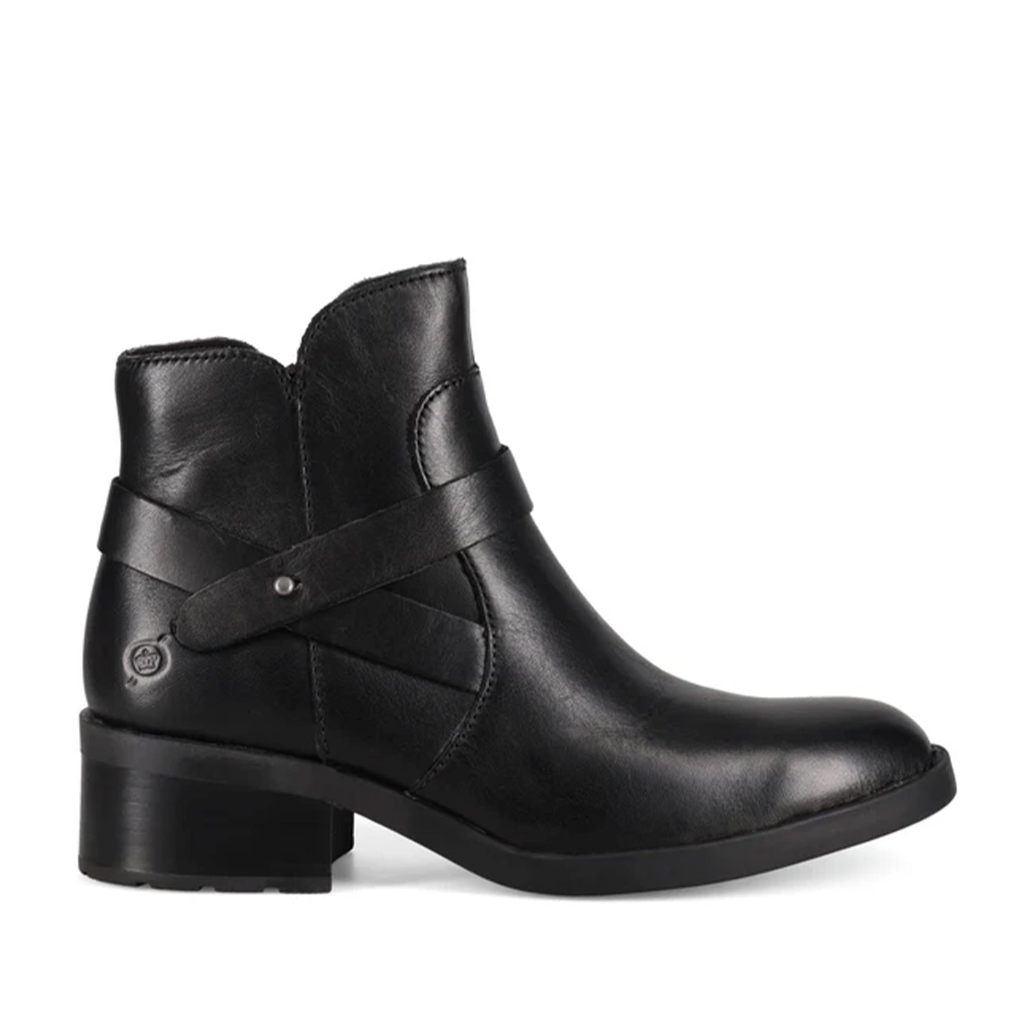 Tori de Born Women en noir