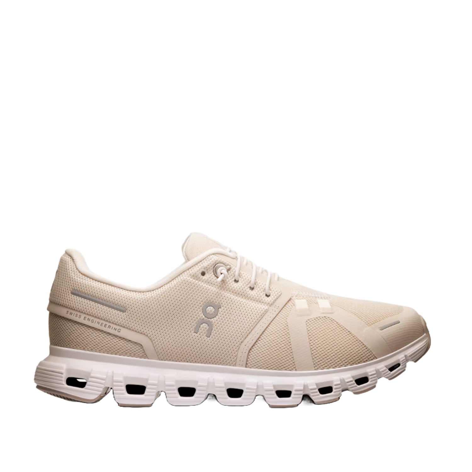 Chaussures de running On Running Cloud 6 pour femmes, coloris perle/blanc