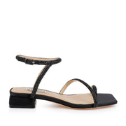 Badgley Mischka Women's Dakotah in Black