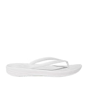Fitflop Women's IQushion Ergonomic Flip Flop in Urban White