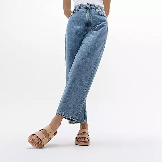 Fitflop Women's Gen-FF Buckle Two Bar Leather Slide in Classic Beige