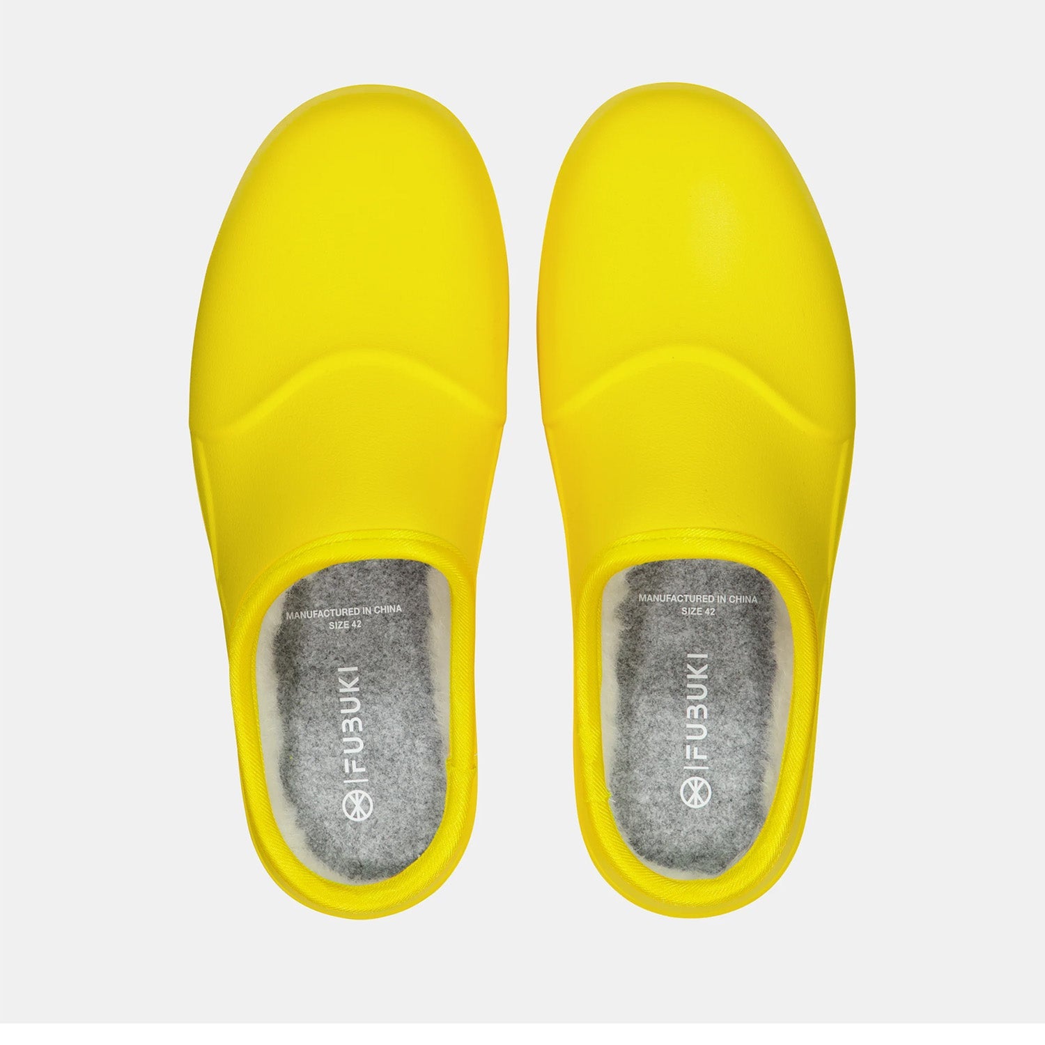 Fubuki Nozawa in Yellow