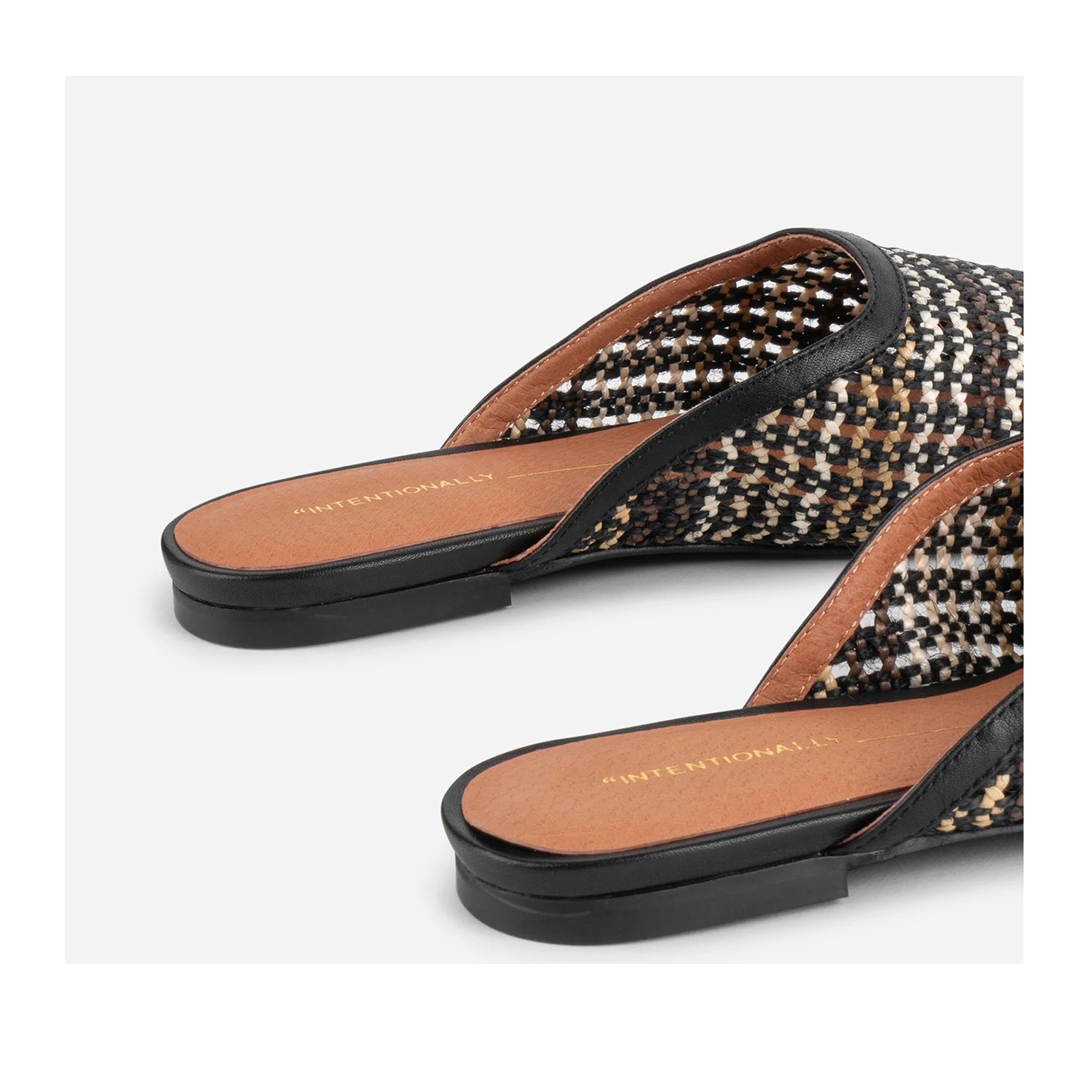 Intentionally Blank Women's Bianca in Black Combo