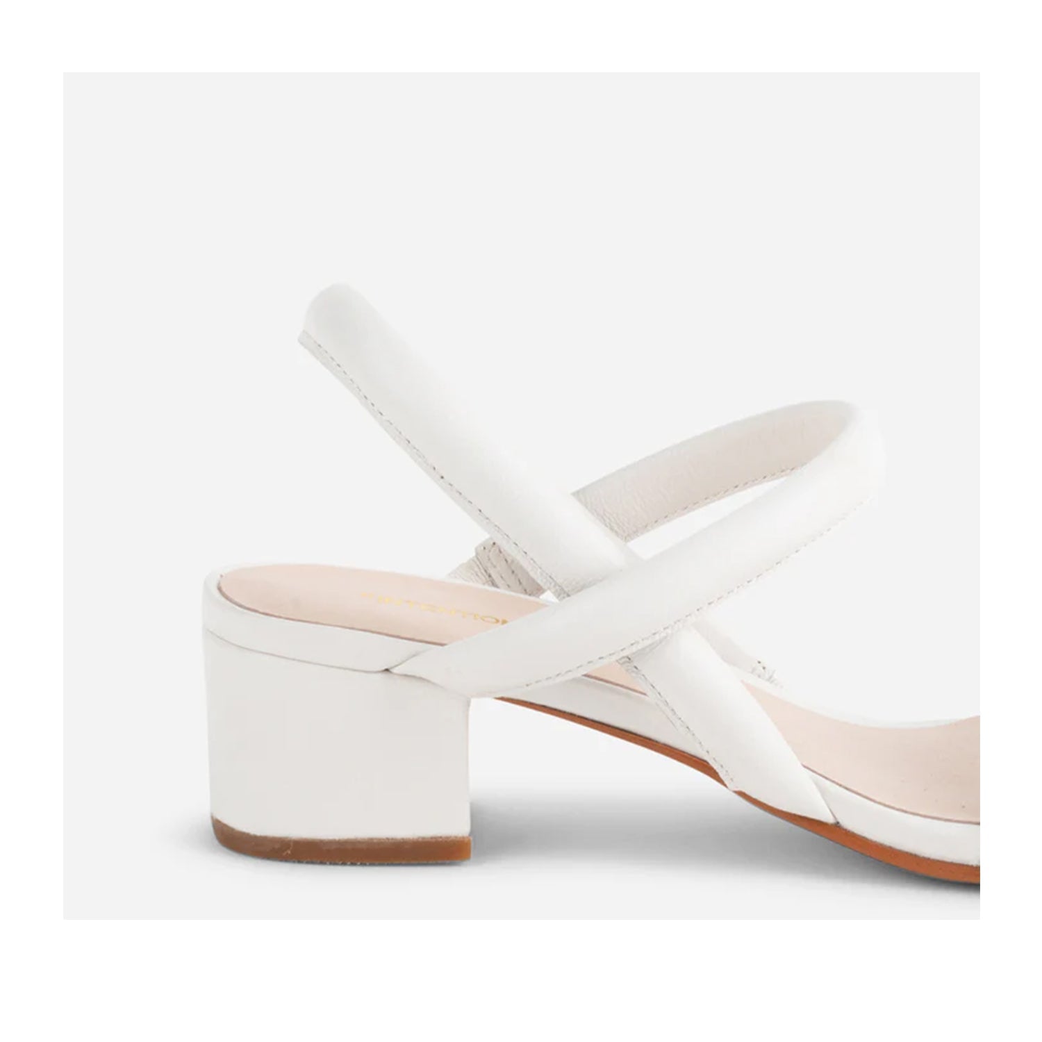 Kimi pour femmes, couleur blanche, intentionnellement vierge