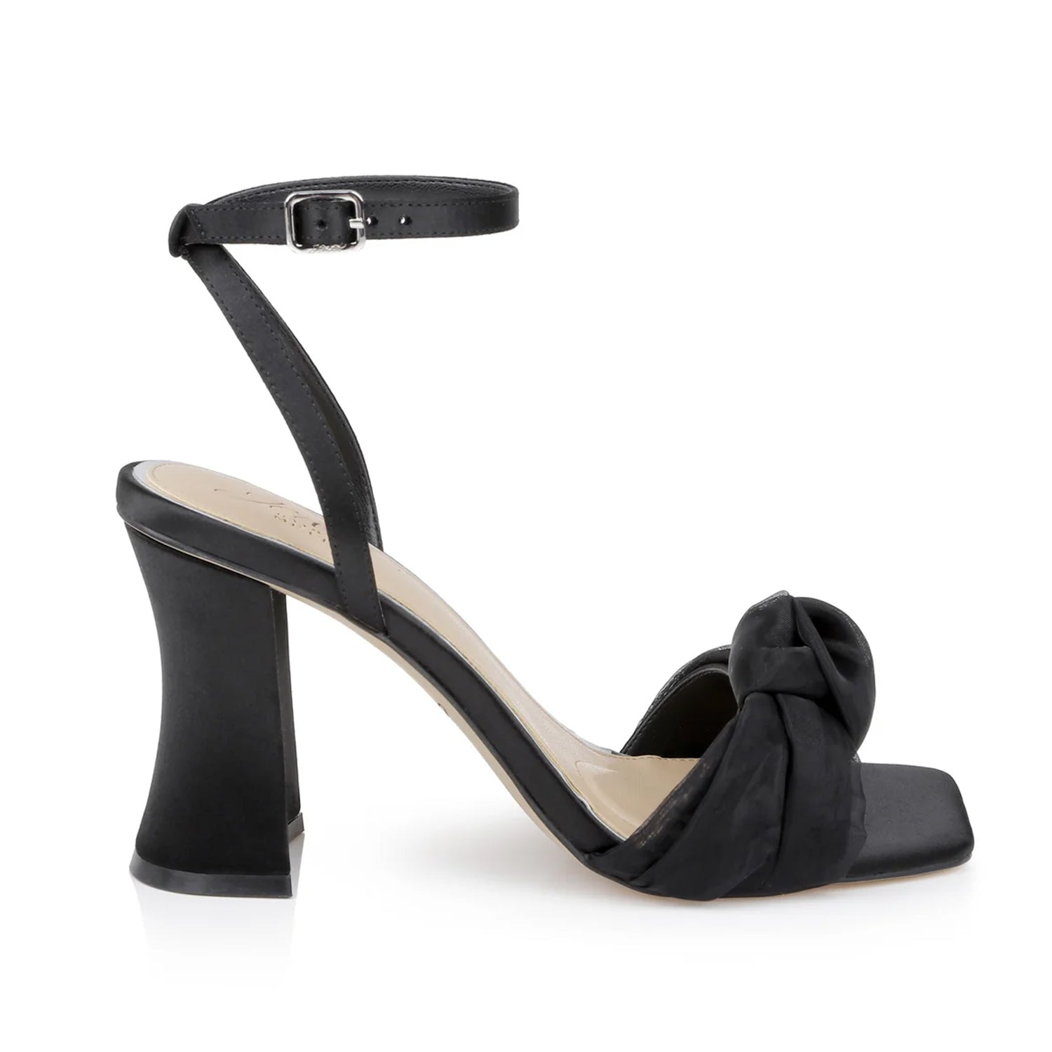 Jewel Badgley Mischka Women's Fayola in Black