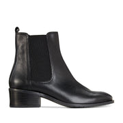 Kenneth Cole Women's Salt Chelsea Boots in Black