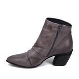 Miz Mooz Women's Jeanie in Graphite