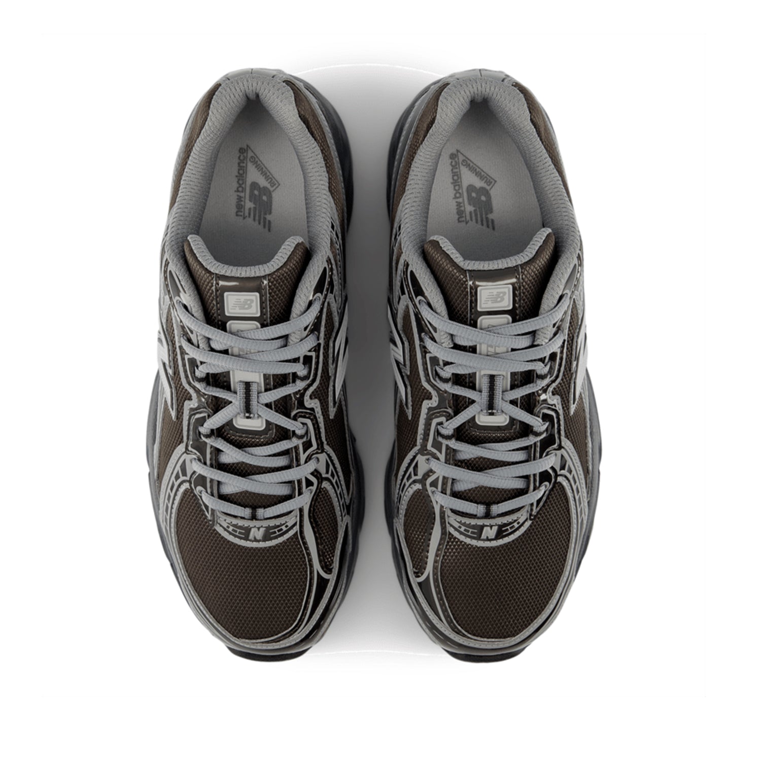 New Balance Unisex 740 in Black Metallic/Castlerock Pfp