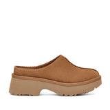 UGG Women's New Heights Clog in Chestnut