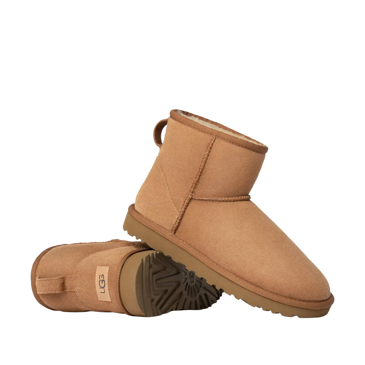 UGG Women's Classic ll Mini Boot in Chestnut