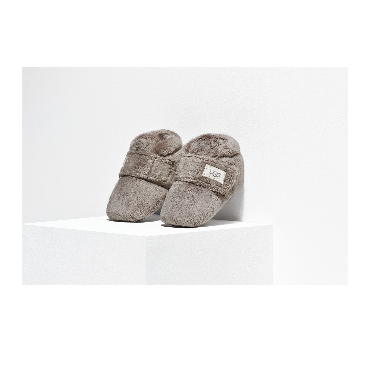 UGG Infant Bixbee in Charcoal