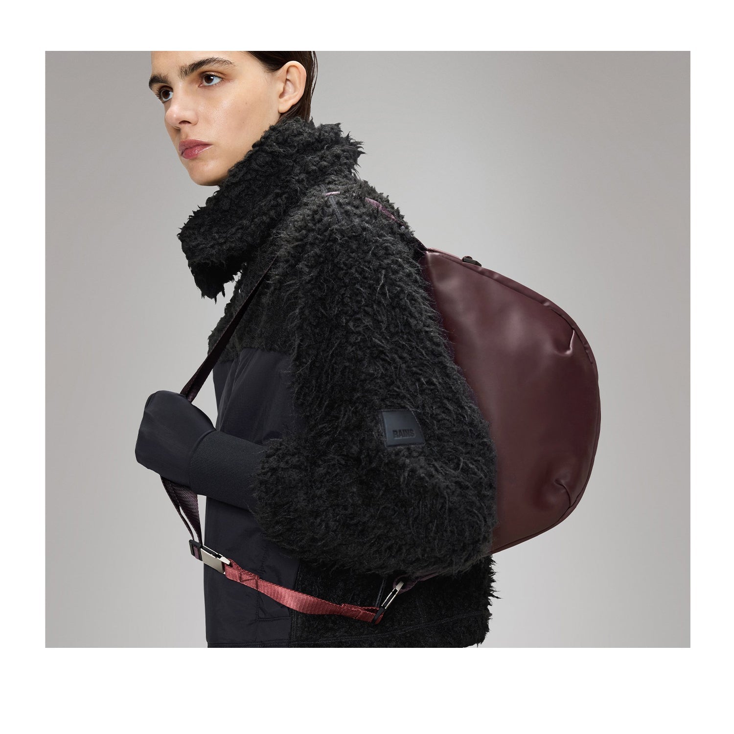 Sac bandoulière Rains Valera W3 en profondeur